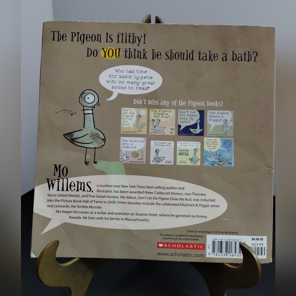 The Pigeon Needs a Bath! Book by Mo Willems - Picture 2 of 5